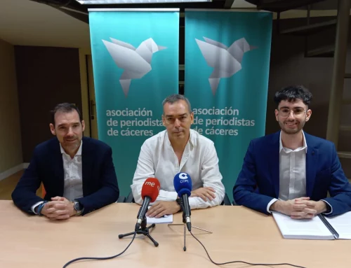 La Asociación de Periodistas de Cáceres presenta Ecos de Cáceres, un pódcast que reconstruye su historia